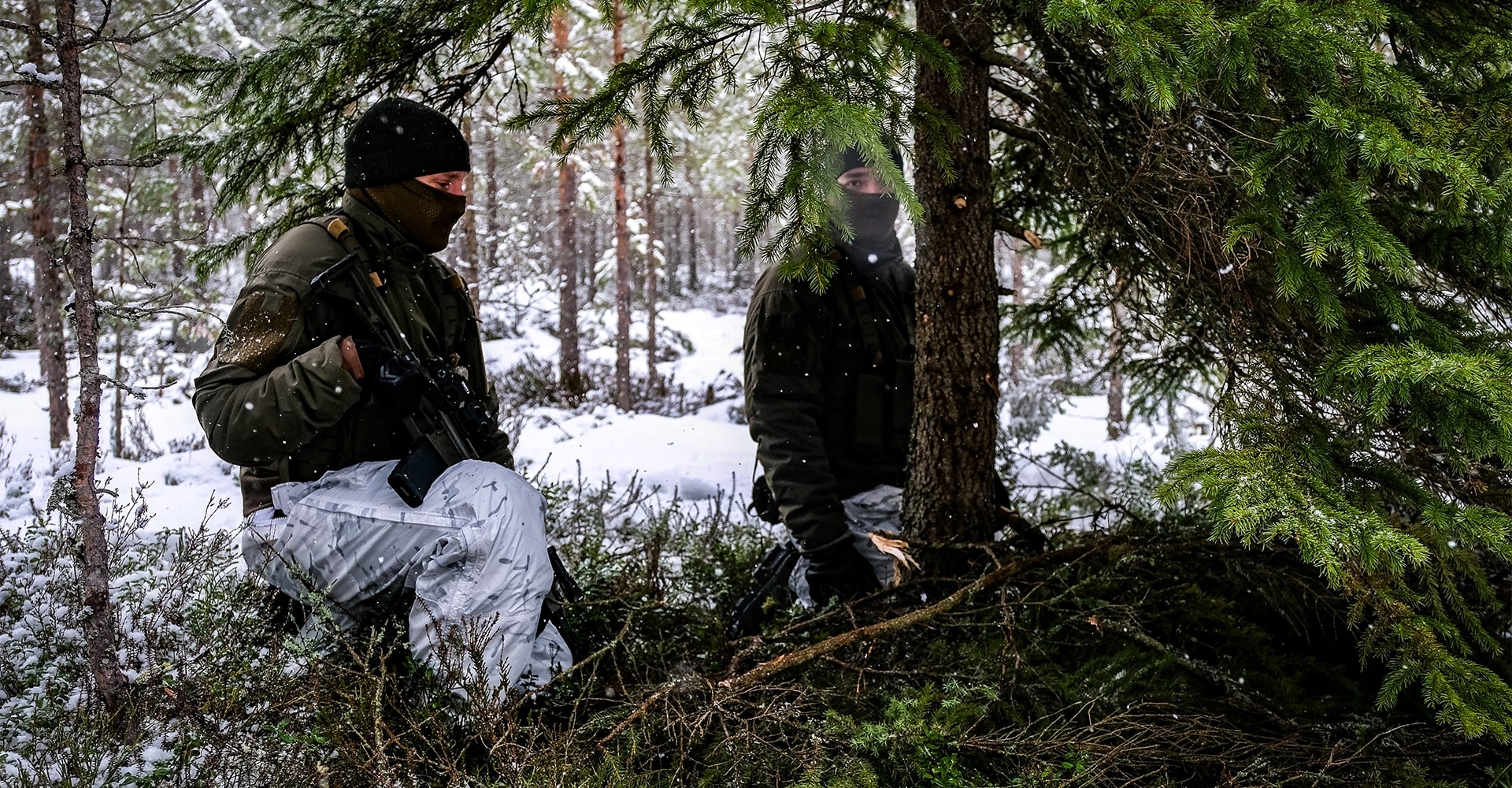 So baust du dir eine schnelle Überlebensunterkunft in arktischem Gelände